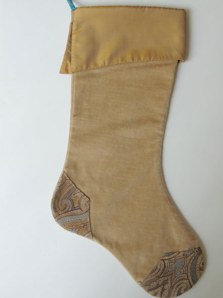 Beige Back Gold Cuff Heel Toe Pattern
